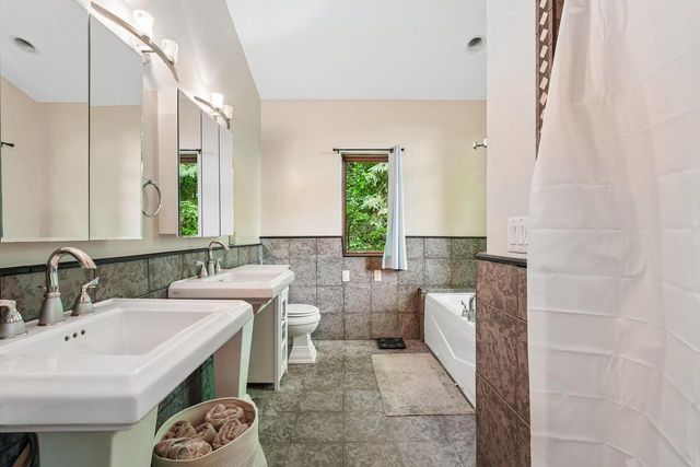 21180 Mary Lynn DRIVE, Brookfield, WI 53045