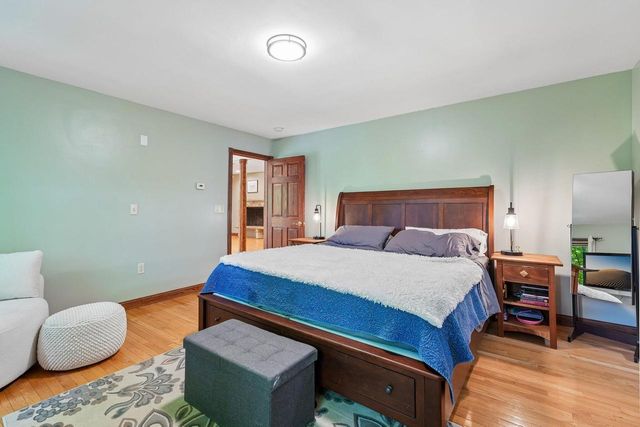 21180 Mary Lynn DRIVE, Brookfield, WI 53045