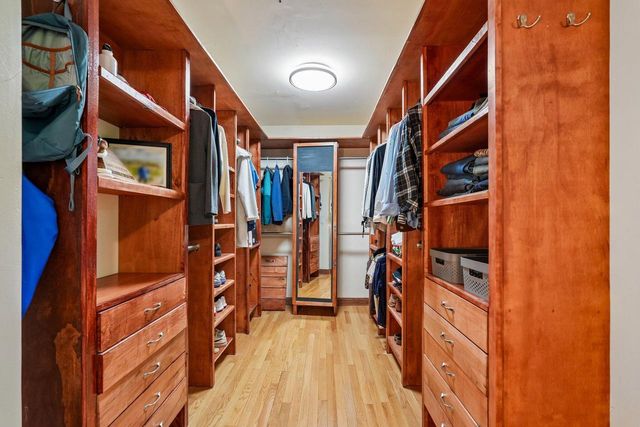 21180 Mary Lynn DRIVE, Brookfield, WI 53045
