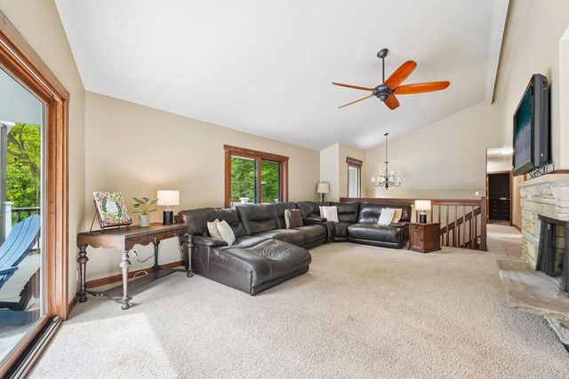21180 Mary Lynn DRIVE, Brookfield, WI 53045