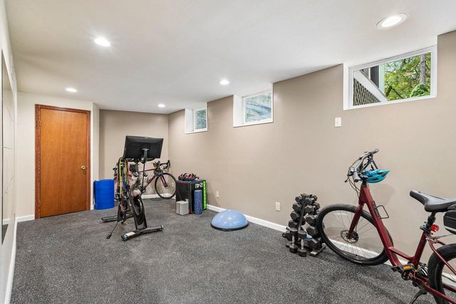 21180 Mary Lynn DRIVE, Brookfield, WI 53045