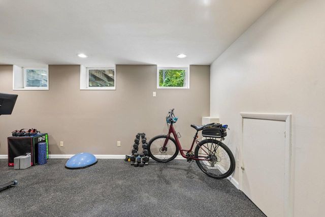 21180 Mary Lynn DRIVE, Brookfield, WI 53045