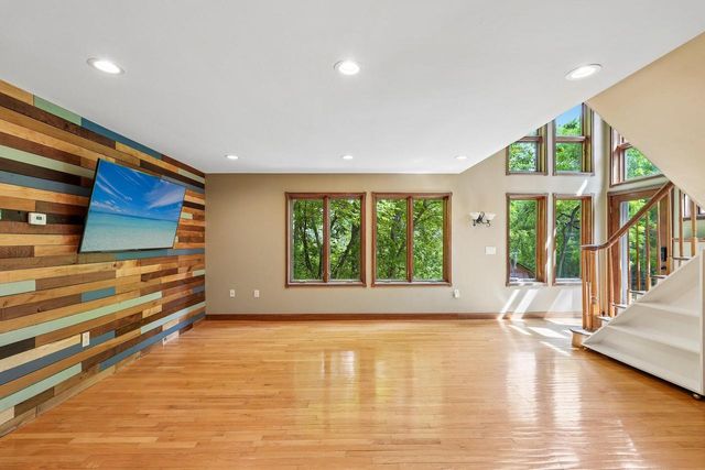 21180 Mary Lynn DRIVE, Brookfield, WI 53045