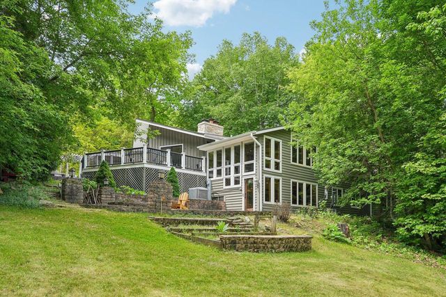 21180 Mary Lynn DRIVE, Brookfield, WI 53045