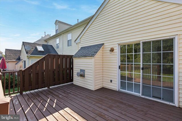 202 COVENTRY POINTE LN, Pottstown, PA 19465