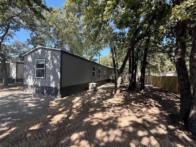 1605 Sheri Court, Pelican Bay, TX 76020