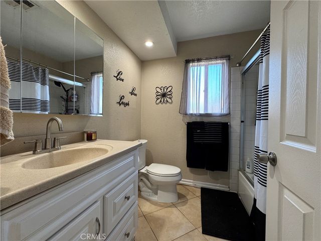 5878 Palencia, Riverside, CA 92509
