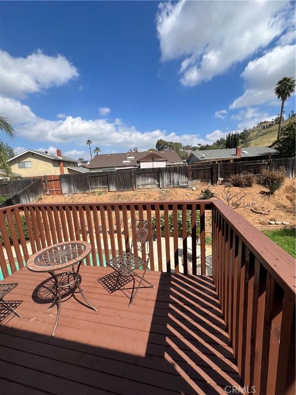 Image 13 of property listing at 5878 Palencia, Riverside, CA 92509