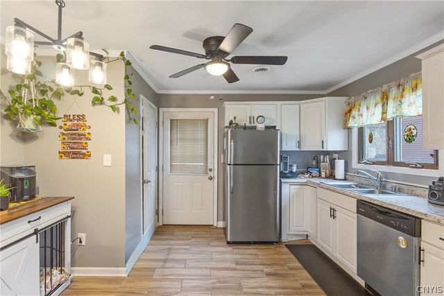218 Tower Ave, Salina, NY 13206