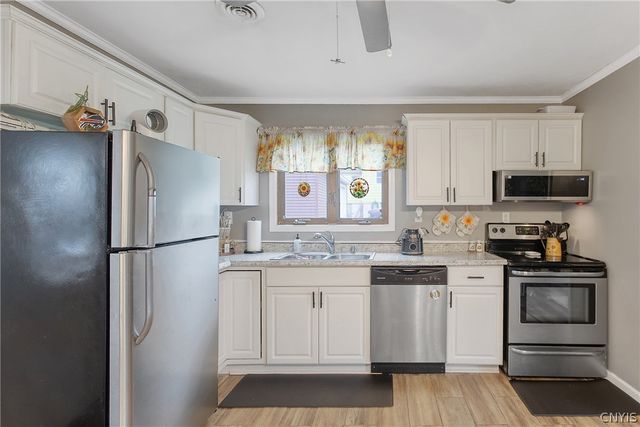 218 Tower Ave, Salina, NY 13206