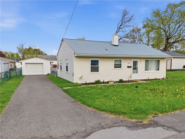 218 Tower Ave, Salina, NY 13206