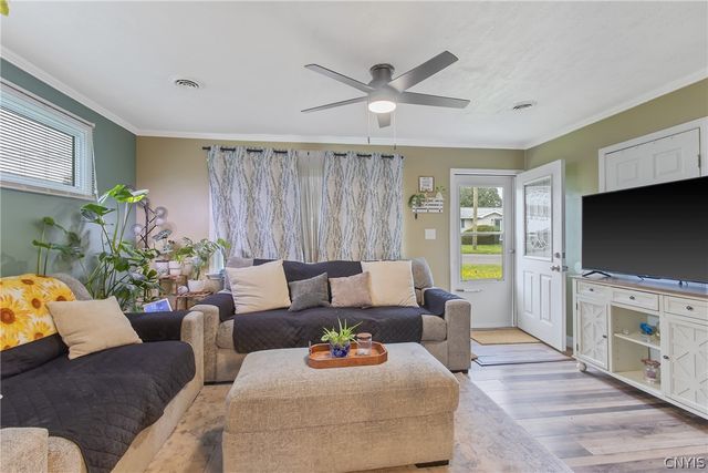 218 Tower Ave, Salina, NY 13206