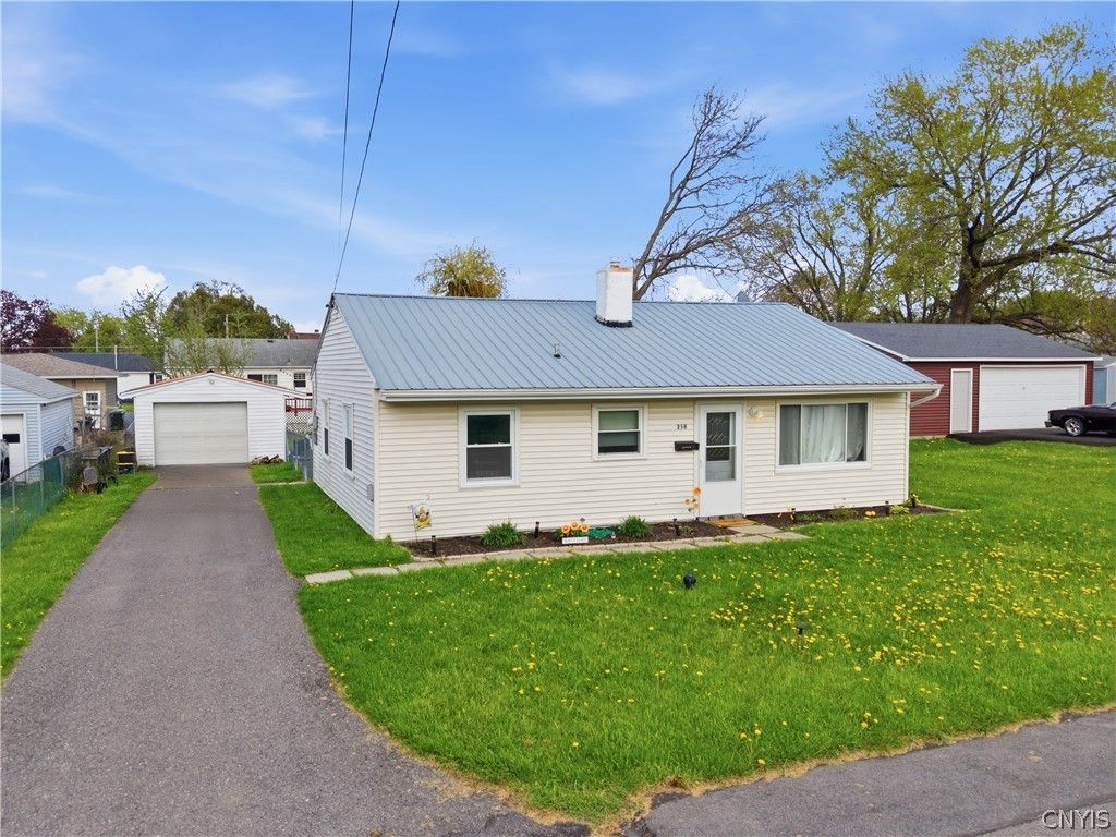 218 Tower Ave, Salina, NY 13206