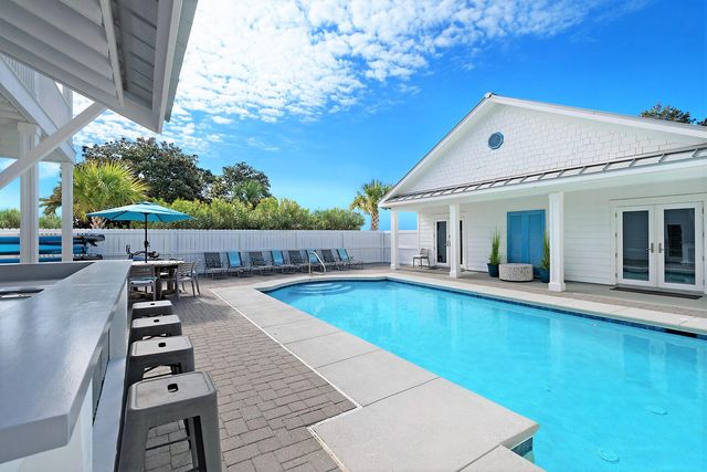 80 Pompano Street, Destin, FL 32541