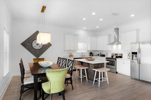 80 Pompano Street, Destin, FL 32541