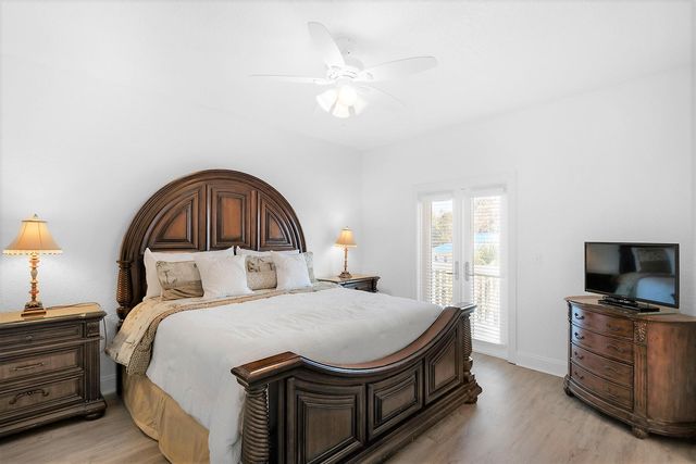 80 Pompano Street, Destin, FL 32541