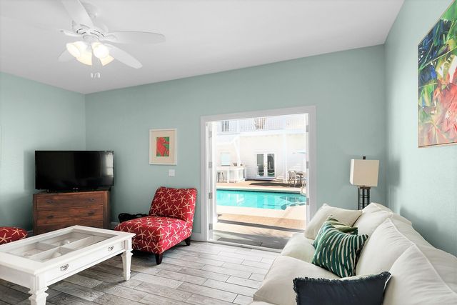 80 Pompano Street, Destin, FL 32541