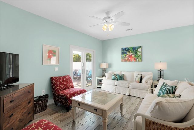 80 Pompano Street, Destin, FL 32541