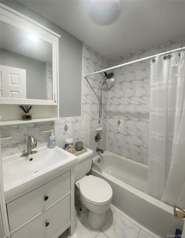 175 Beach 29th Street Street, Far Rockaway, NY 11691