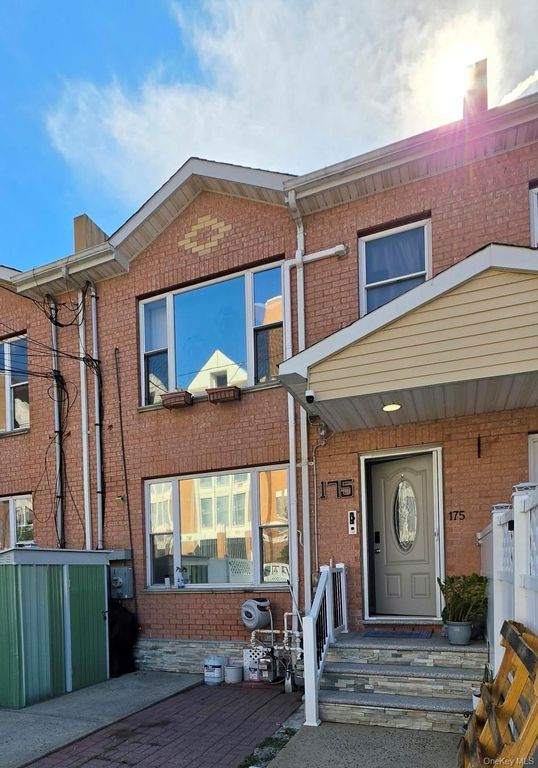 175 Beach 29th Street Street, Far Rockaway, NY 11691