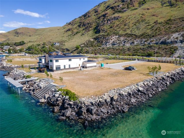 102 Burbot Lane, Chelan, WA 98816
