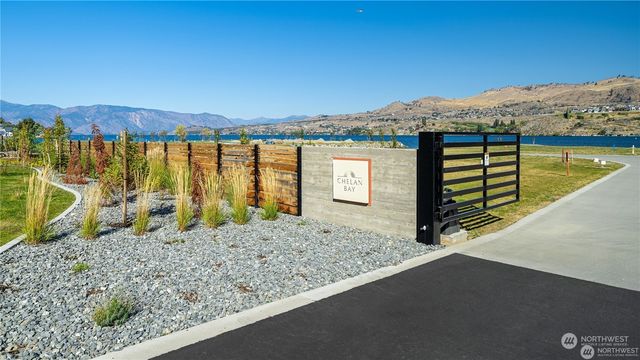 102 Burbot Lane, Chelan, WA 98816