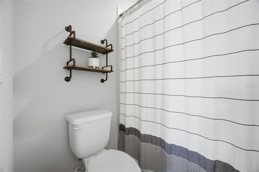 Image 47 of property listing at 4014 EMPOLI COURT, Wesley Chapel, FL 33543