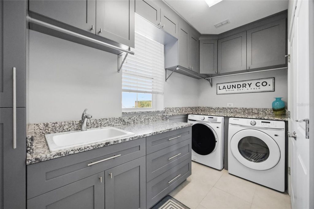 Image 50 of property listing at 4014 EMPOLI COURT, Wesley Chapel, FL 33543