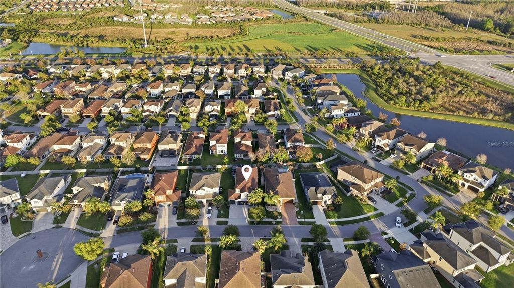 Image 59 of property listing at 4014 EMPOLI COURT, Wesley Chapel, FL 33543