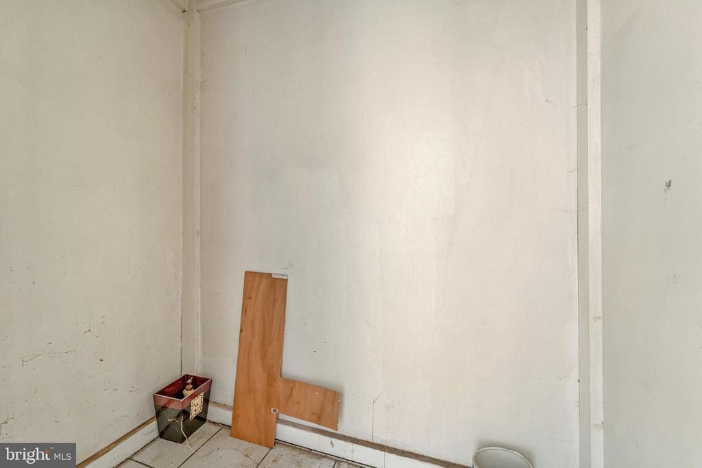 Image 21 of property listing at 112 N 23RD ST, Camden, NJ 08105