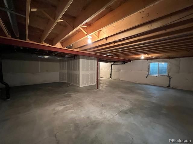 5184 S Liverpool Way, Aurora, CO 80015