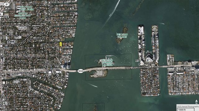 1121 NE 83rd st, Miami, FL 33138