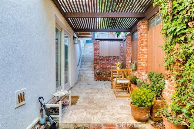 605 Palos Verdes Drive, Palos Verdes Estates, CA 90274