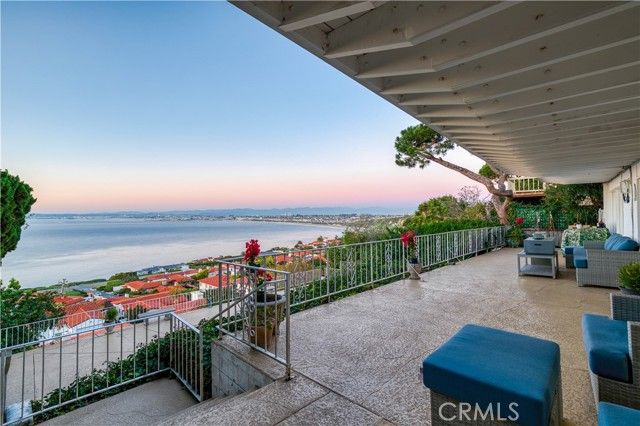 605 Palos Verdes Drive, Palos Verdes Estates, CA 90274