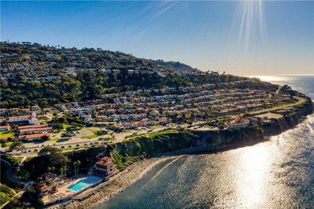 605 Palos Verdes Drive, Palos Verdes Estates, CA 90274