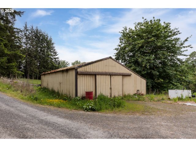 69885 BEAVER HILL Dr, Rainier, OR 97048