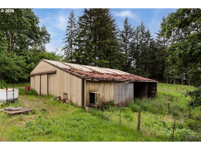 69885 BEAVER HILL Dr, Rainier, OR 97048