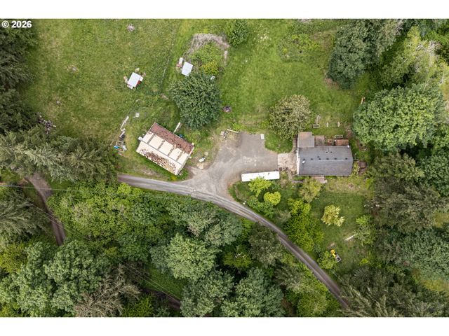 69885 BEAVER HILL Dr, Rainier, OR 97048