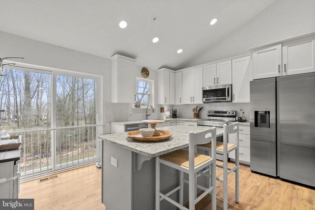 1411 HAILE PKWY, Shady Side, MD 20764