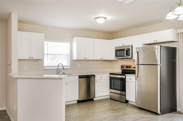 2427 18TH STREET S, St Petersburg, FL 33712