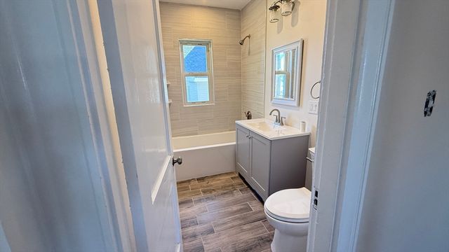 12 Eliot St 12, Medford, MA 02155