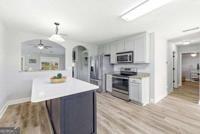 432 Lake Vista Drive, Jefferson, GA 30549