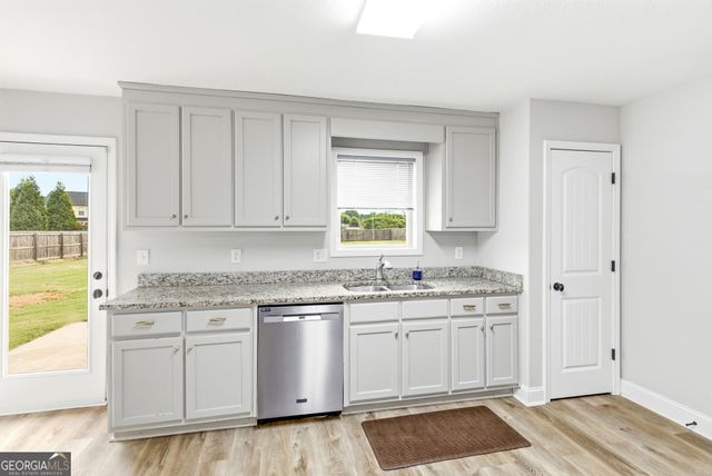 432 Lake Vista Drive, Jefferson, GA 30549