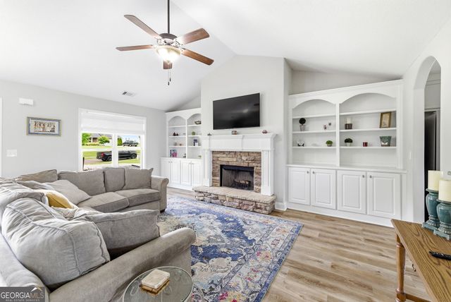 432 Lake Vista Drive, Jefferson, GA 30549