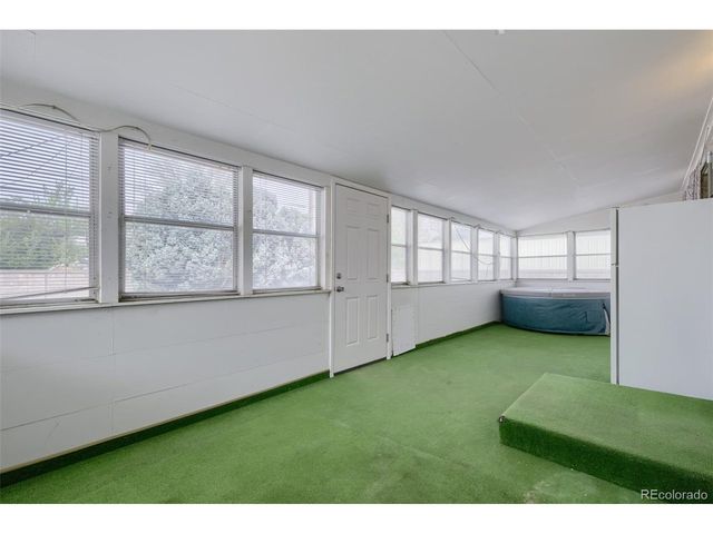 1911 Elmwood Ln, Pueblo, CO 81005