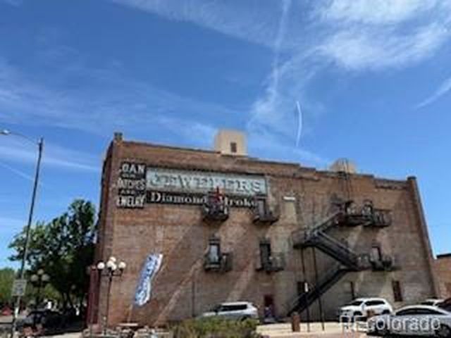 1911 Elmwood Ln, Pueblo, CO 81005