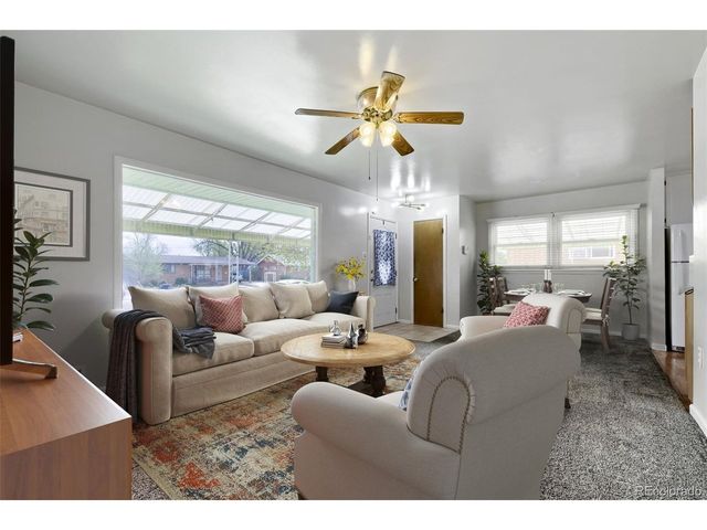 1911 Elmwood Ln, Pueblo, CO 81005