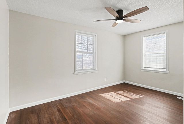 525 W 48th St N, Wichita, KS 67204