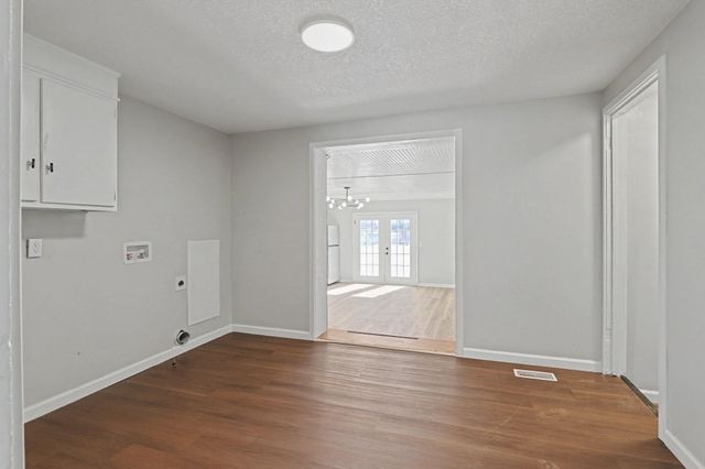 525 W 48th St N, Wichita, KS 67204