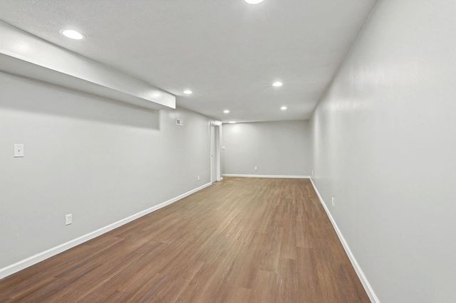 525 W 48th St N, Wichita, KS 67204